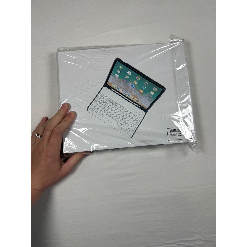 iPad 9th gen Wireless Bluetooth Keyboard Case for iPad  Green Folio Protective